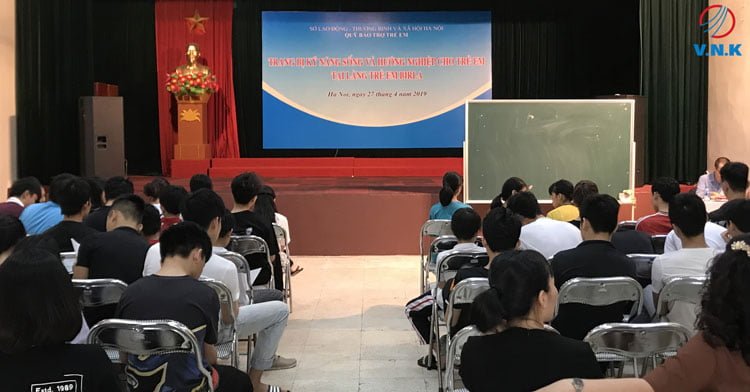 Buổi chia sẻ: Định hướng nghề nghiệp tại Làng trẻ em Birla Hà Nội